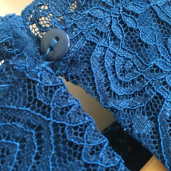 Cable & Gauge Peacock Blue Lacy Short Sleeve Lolita Mock Neck Top - Picture 10 of 16